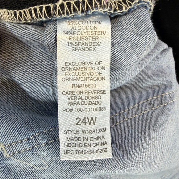 Democracy AB Solution Bermuda Shorts Women's 24W Blue Distressed Denim Shorts - Picture 4 of 8